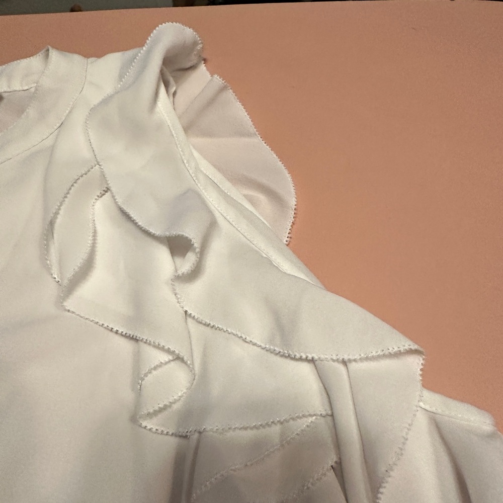 Ivanka Trump White Ruffle Open Shoulder Blouse - Picture 4 of 10